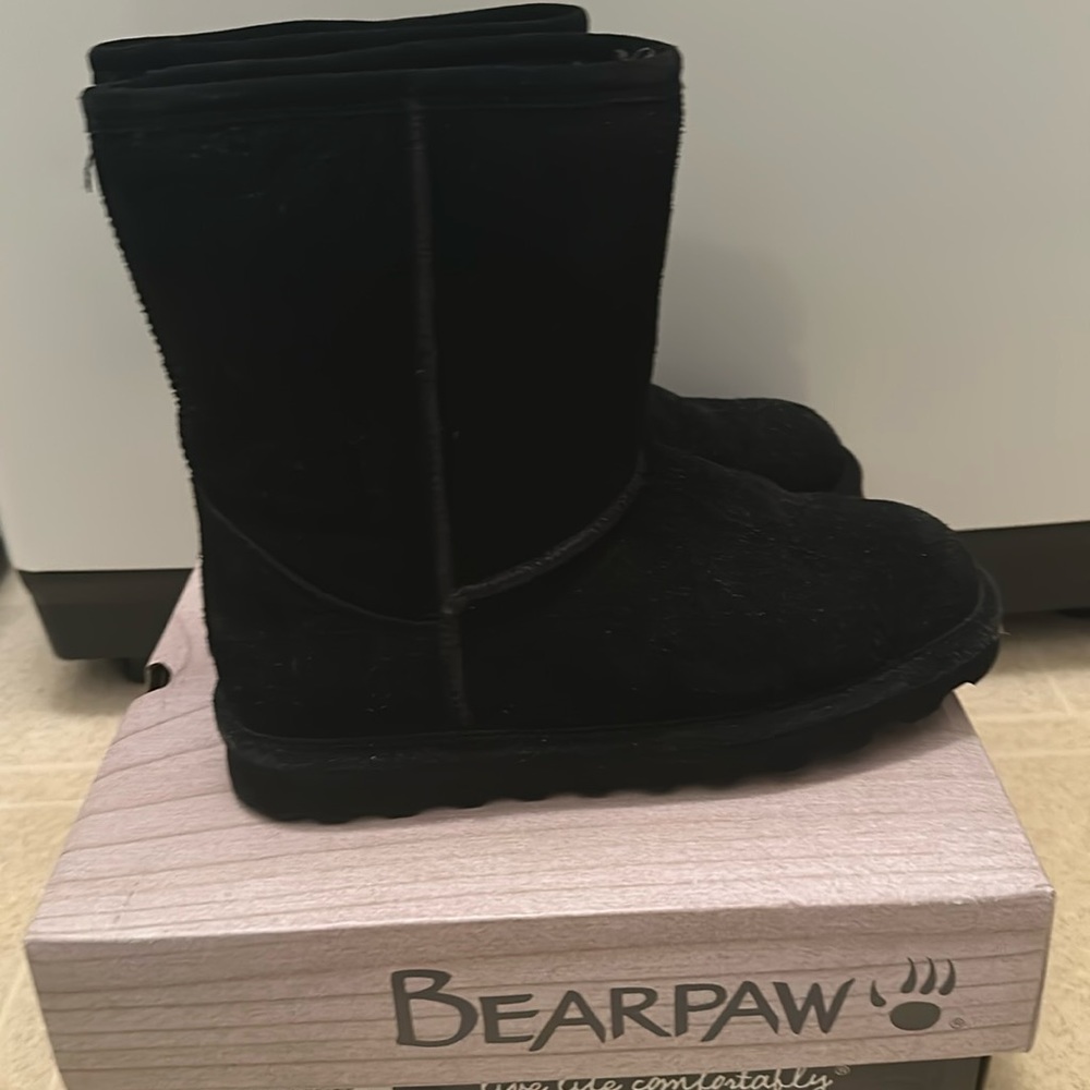 Bear paw Elle youth size 5 black boots